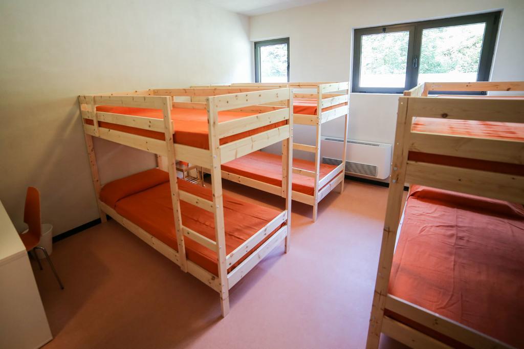 Oasi Hostel Merone Номер фото